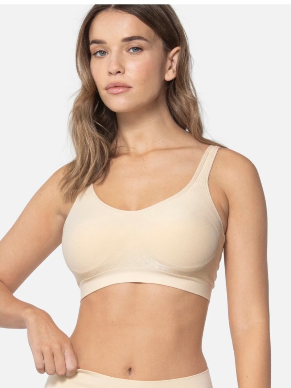 NWT UnderOutfit Size XL Cream Bra